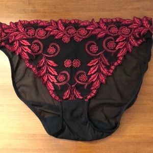 Lise Charmel Panty France Couture Embroidery.